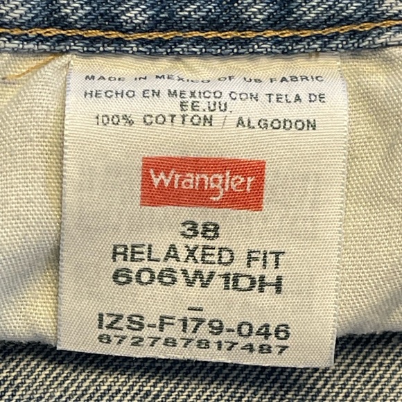 Men's Wrangler Denim Jean Shorts Relaxed Fit Medium Wash Sz 38 - Picture 6 of 8